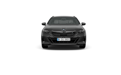 BMW i5 eDrive40 Touring - автомобили, коли, обяви за нови и употребявани 11