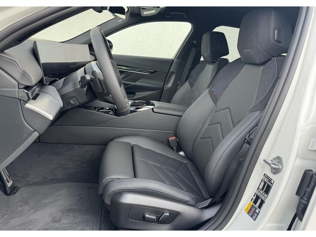 BMW i5 i5 M60 xDrive - автомобили, коли, обяви за нови и употребявани 6