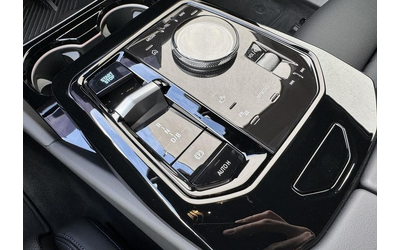 BMW i5 i5 M60 xDrive - автомобили, коли, обяви за нови и употребявани 8