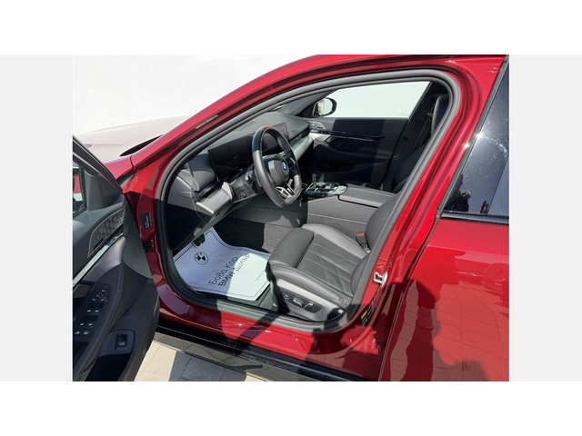 BMW i5 M60 xDrive - автомобили, коли, обяви за нови и употребявани 7