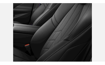 BMW i5 M60 xDrive - автомобили, коли, обяви за нови и употребявани 8
