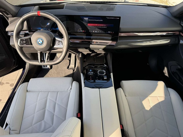 BMW i5 M60 xDrive - автомобили, коли, обяви за нови и употребявани 6