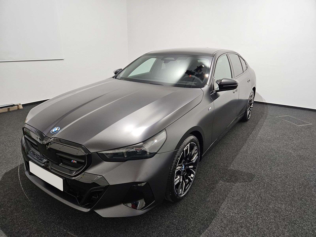 BMW i5 i5 - автомобили, коли, обяви за нови и употребявани 1