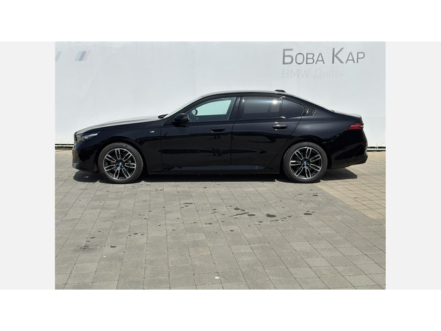 BMW i5 xDrive40 - автомобили, коли, обяви за нови и употребявани 2