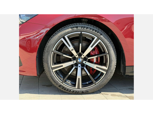 BMW i5 xDrive40 - автомобили, коли, обяви за нови и употребявани 4