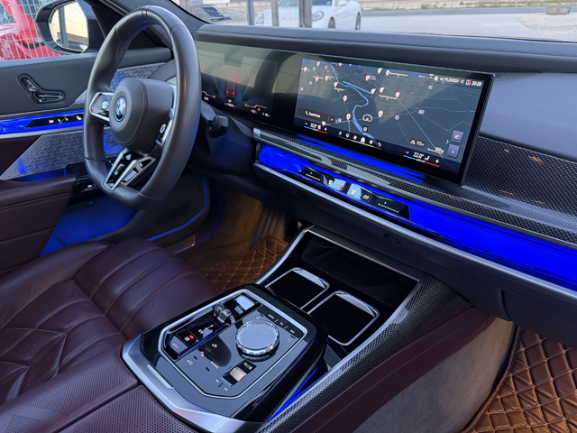 BMW i7 2023г.* 127.000КМ* ТОП* FULL MAXX* Сервизна История* - автомобили, коли, обяви за нови и употребявани 12