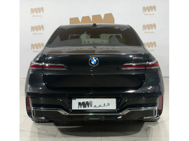 BMW i7 M70* M-Sport* TV* IconicGlow* Massage* SkyLounge - автомобили, коли, обяви за нови и употребявани 4