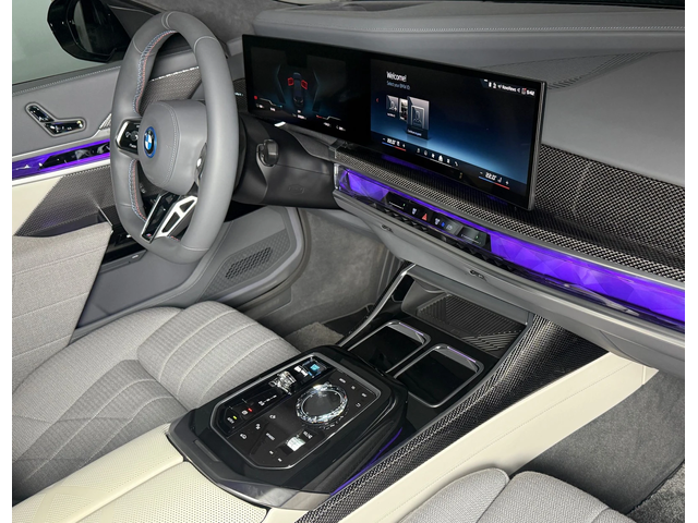 BMW i7 M70* M-Sport* TV* IconicGlow* Massage* SkyLounge - автомобили, коли, обяви за нови и употребявани 9
