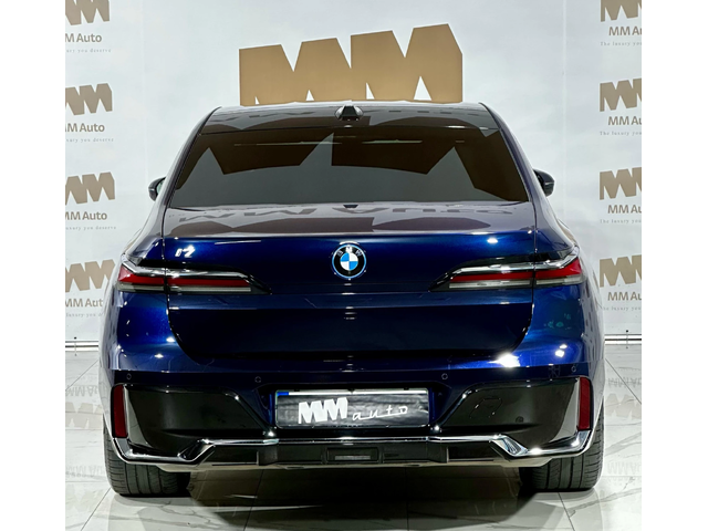 BMW i7 xDrive60* M-Sport* Iconic* Theatre* SkyLounge* Mas - автомобили, коли, обяви за нови и употребявани 4