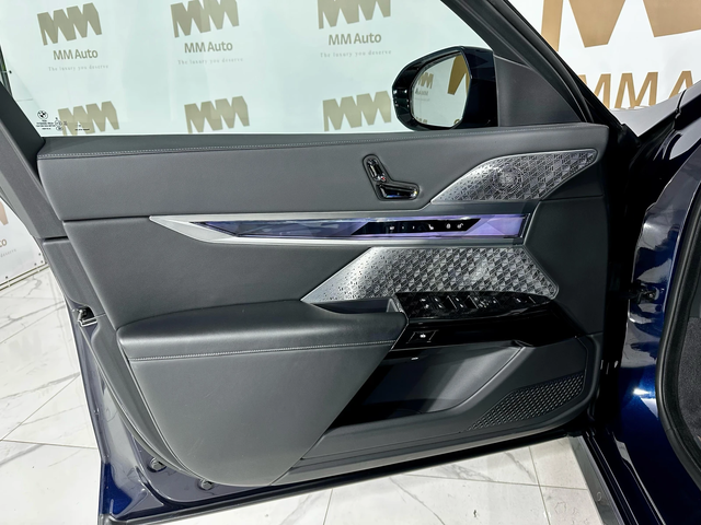 BMW i7 xDrive60* M-Sport* Iconic* Theatre* SkyLounge* Mas - автомобили, коли, обяви за нови и употребявани 9