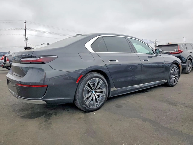 BMW i7 ПОДГРЕВ* ОБДУХВАНЕ* Bowers&Wilkins* HEADUP* 360* - автомобили, коли, обяви за нови и употребявани 3