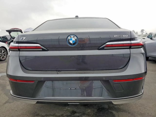 BMW i7 ПОДГРЕВ* ОБДУХВАНЕ* Bowers&Wilkins* HEADUP* 360* - автомобили, коли, обяви за нови и употребявани 5