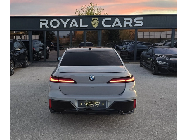 BMW i7 M60* TV* LANG* M Shadow line* 21 M Wheels* Individ - автомобили, коли, обяви за нови и употребявани 6