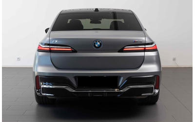 bmw-i7-i7-m70-xdrive - 5