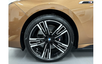 bmw-i7-i7-m70-xdrive - 4