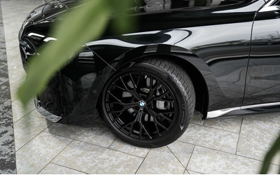 BMW i7 i7 xDrive60 - автомобили, коли, обяви за нови и употребявани 7