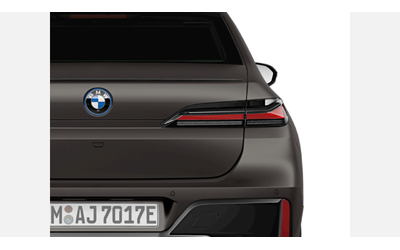 bmw-i7-xdrive60 - 5
