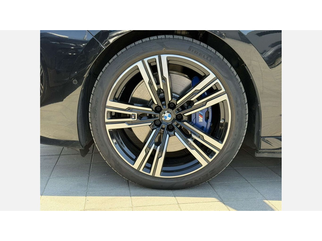 BMW i7 xDrive60 - автомобили, коли, обяви за нови и употребявани 3
