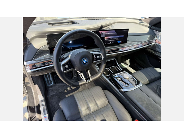 BMW i7 xDrive60 - автомобили, коли, обяви за нови и употребявани 4