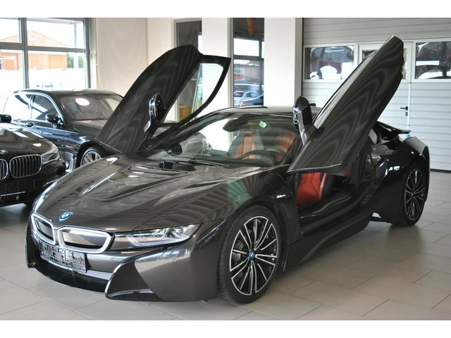 BMW i8 Coupe - автомобили, коли, обяви за нови и употребявани 1