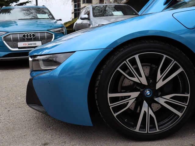 BMW I8 xDrive/Navi/Led - автомобили, коли, обяви за нови и употребявани 8