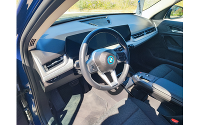 BMW iX 1 XDRIVE30 - автомобили, коли, обяви за нови и употребявани 8