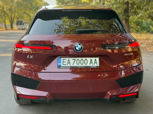 BMW iX 50* Xdrive* ГАРАНЦИЯ* Bowers&Wilkins* SWAROVSKI* F - автомобили, коли, обяви за нови и употребявани 2
