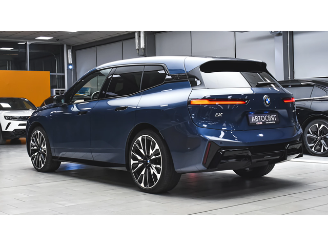 BMW iX xDrive60 M Sport - автомобили, коли, обяви за нови и употребявани 6