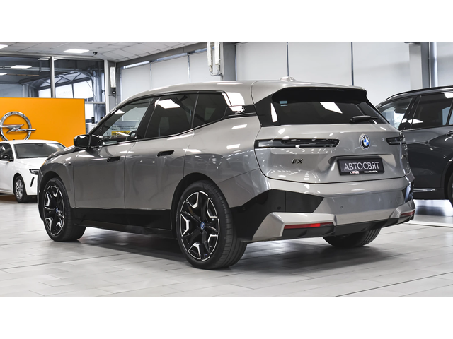 BMW iX M60 - автомобили, коли, обяви за нови и употребявани 6