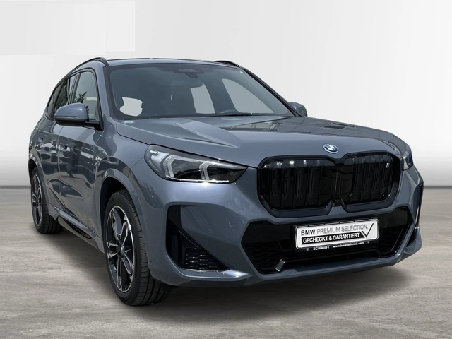 BMW iX iX1 - автомобили, коли, обяви за нови и употребявани 0