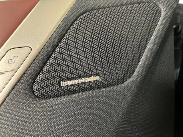 BMW iX xDrive40* HUD* HARMAN KARDON* 360* - автомобили, коли, обяви за нови и употребявани 11