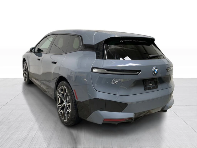 BMW iX xDrive40* HUD* HARMAN KARDON* 360* - автомобили, коли, обяви за нови и употребявани 2