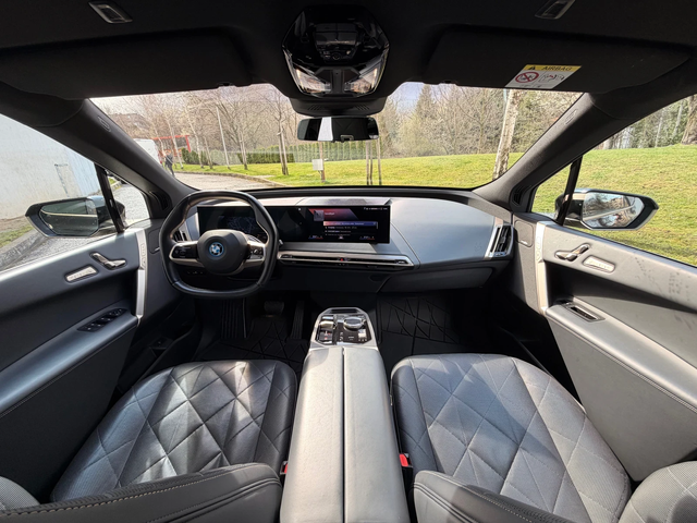 BMW iX 50 / X-DRIVE / ВЪЗДУХ - автомобили, коли, обяви за нови и употребявани 11