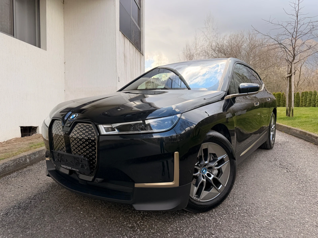 BMW iX 50 / X-DRIVE / ВЪЗДУХ - автомобили, коли, обяви за нови и употребявани 2