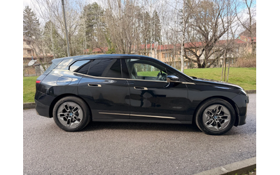 BMW iX 50 / X-DRIVE / ВЪЗДУХ - автомобили, коли, обяви за нови и употребявани 7
