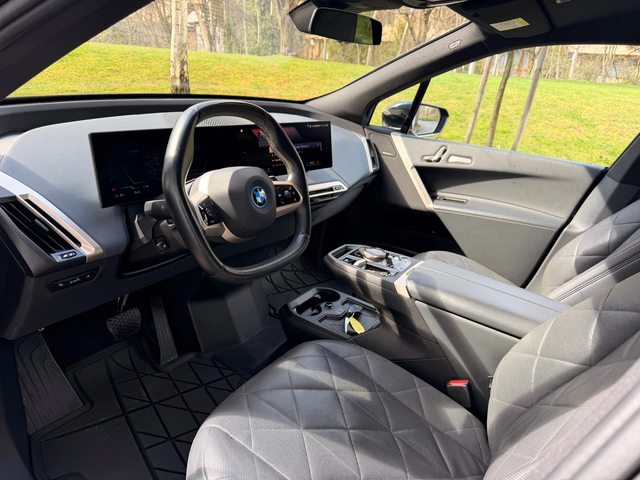 BMW iX 50 / X-DRIVE / ВЪЗДУХ - автомобили, коли, обяви за нови и употребявани 8