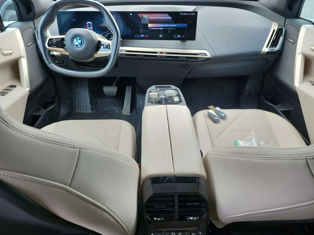 BMW iX XDRIVE50| HARMAN KARDON| PANO| ОБДУХВАНЕ| 2 КЛЮЧА| - автомобили, коли, обяви за нови и употребявани 7