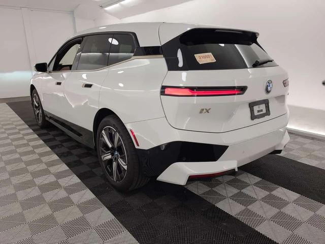 BMW iX XDRIVE50| HARMAN KARDON| HUD| 360| PANO| 2 КЛЮЧА| - автомобили, коли, обяви за нови и употребявани 3