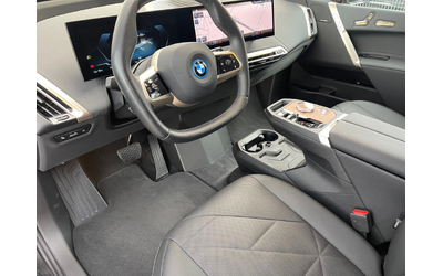 BMW iX 40/xDrive/M60-paket/Laze - автомобили, коли, обяви за нови и употребявани 12