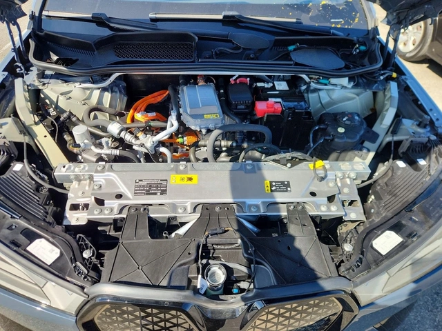 BMW iX XDRIVE50 - автомобили, коли, обяви за нови и употребявани 10