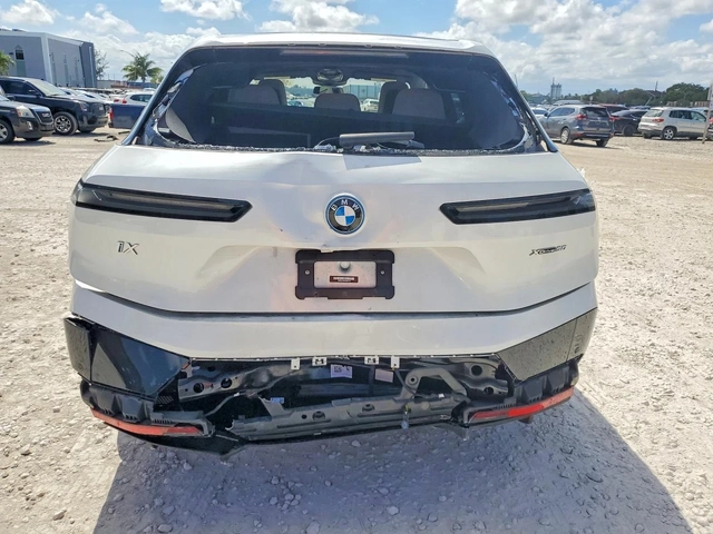 BMW iX XDRIVE50 - автомобили, коли, обяви за нови и употребявани 5