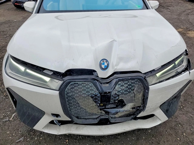 BMW iX Xdrive50 | 360 КАМЕРА | ОБДУХВАНЕ | МАСАЖ | - автомобили, коли, обяви за нови и употребявани 6