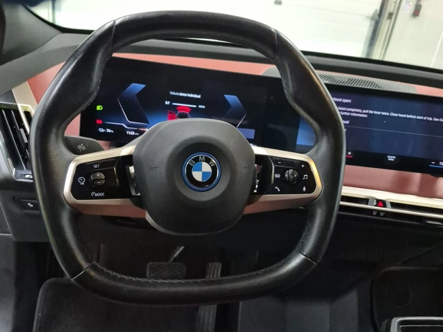 BMW iX xDrive50 - автомобили, коли, обяви за нови и употребявани 14