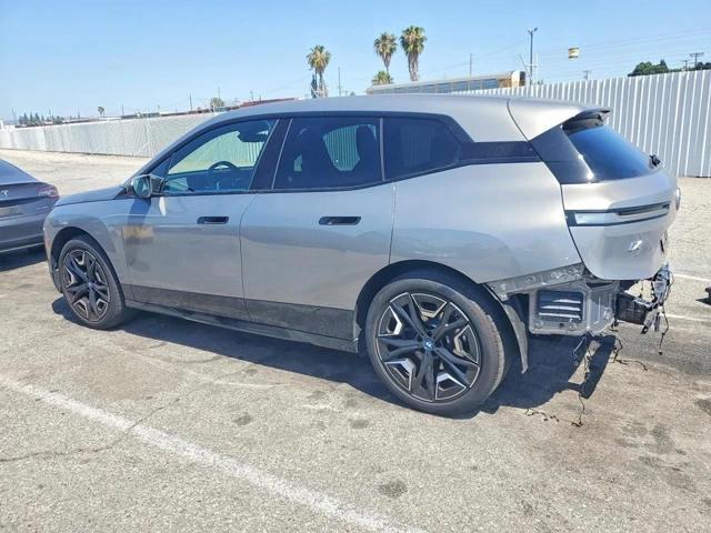 BMW iX XDRIVE50 - автомобили, коли, обяви за нови и употребявани 5