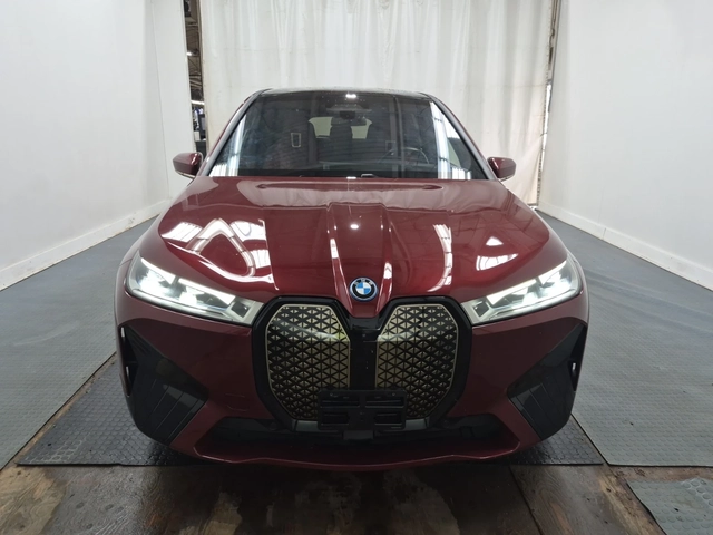 BMW iX xDrive50 - автомобили, коли, обяви за нови и употребявани 0