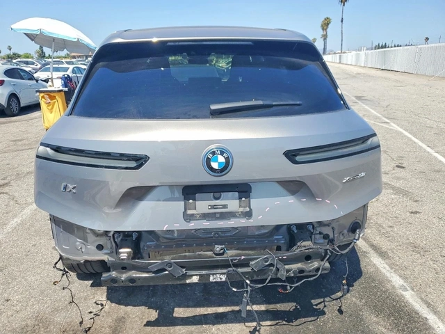 BMW iX XDRIVE50 - автомобили, коли, обяви за нови и употребявани 4