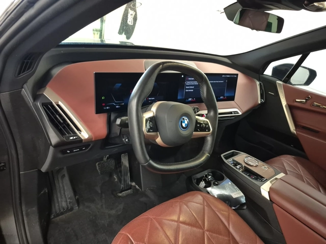 BMW iX - автомобили, коли, обяви за нови и употребявани 7