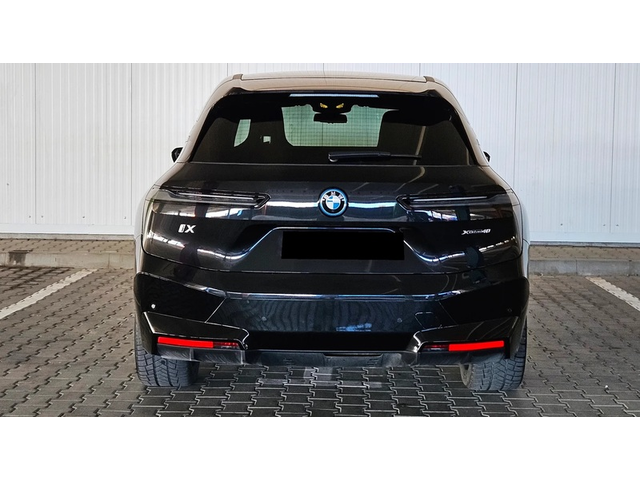 BMW iX iX xDrive40 - автомобили, коли, обяви за нови и употребявани 4