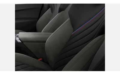 BMW iX M70 xDrive - автомобили, коли, обяви за нови и употребявани 7