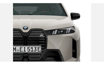 bmw-ix-m70-xdrive - 4